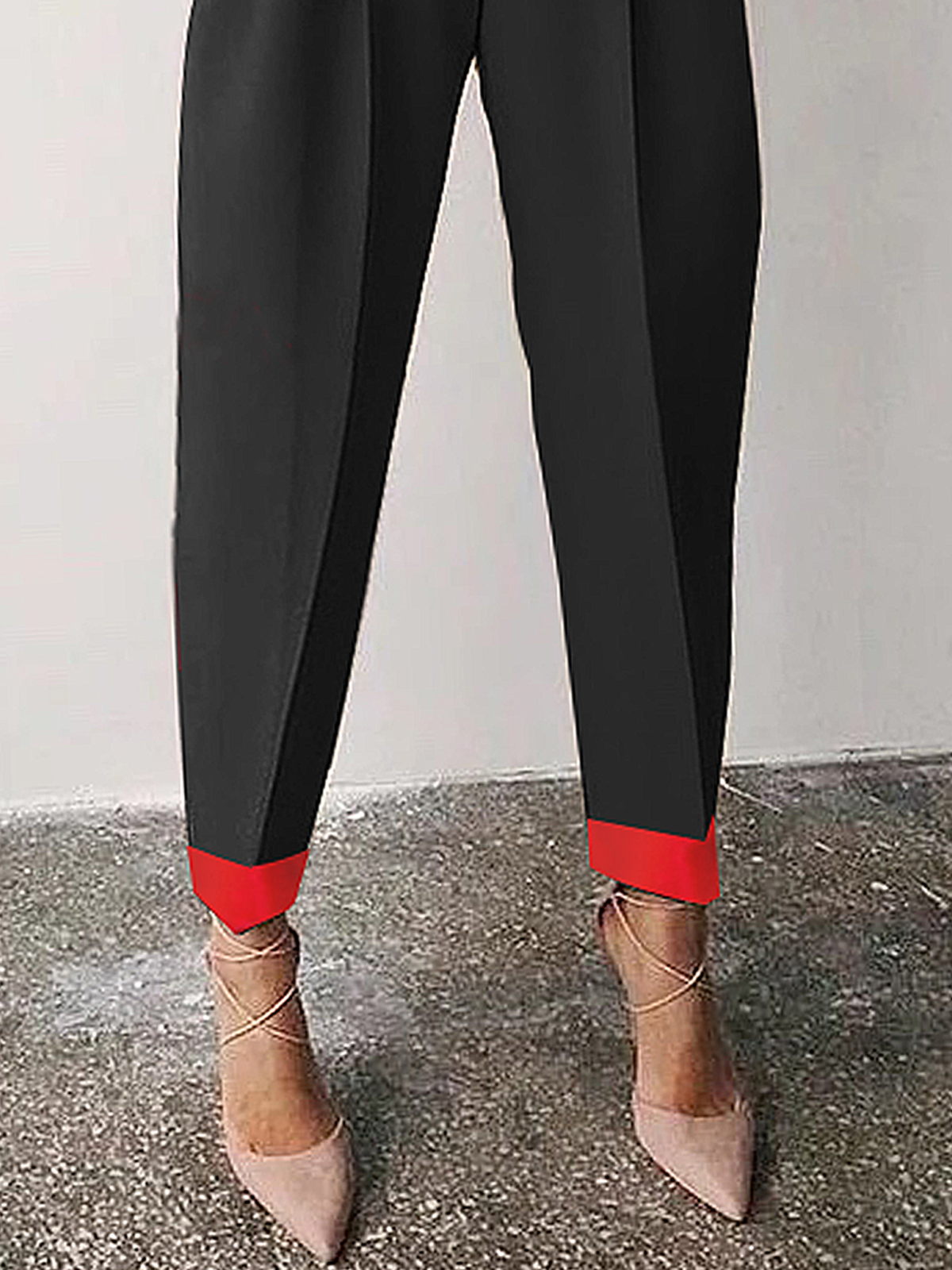 Pantalon long urbain à coupe régulière et à blocs de couleurs pour femmes